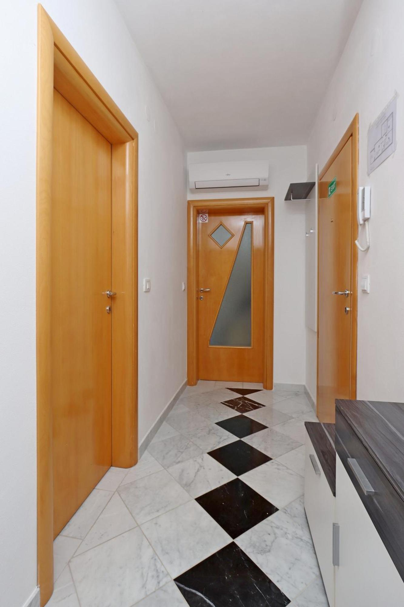 With A Parking Space Kostrena, Rijeka - 23422 Apartman *