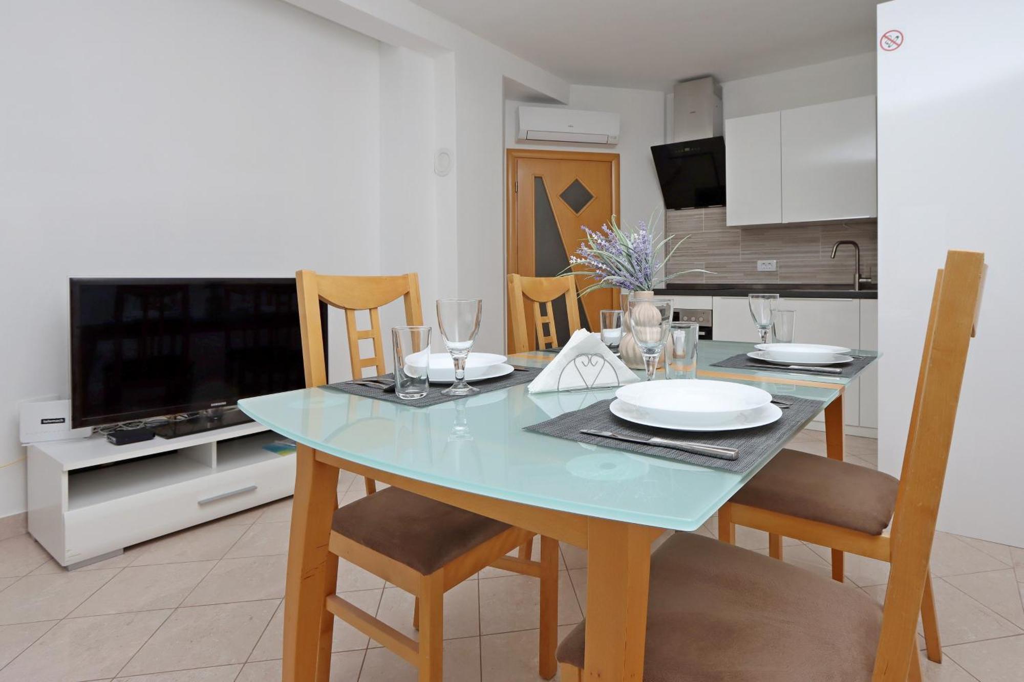 With A Parking Space Kostrena, Rijeka - 23422 Apartment Kostrena